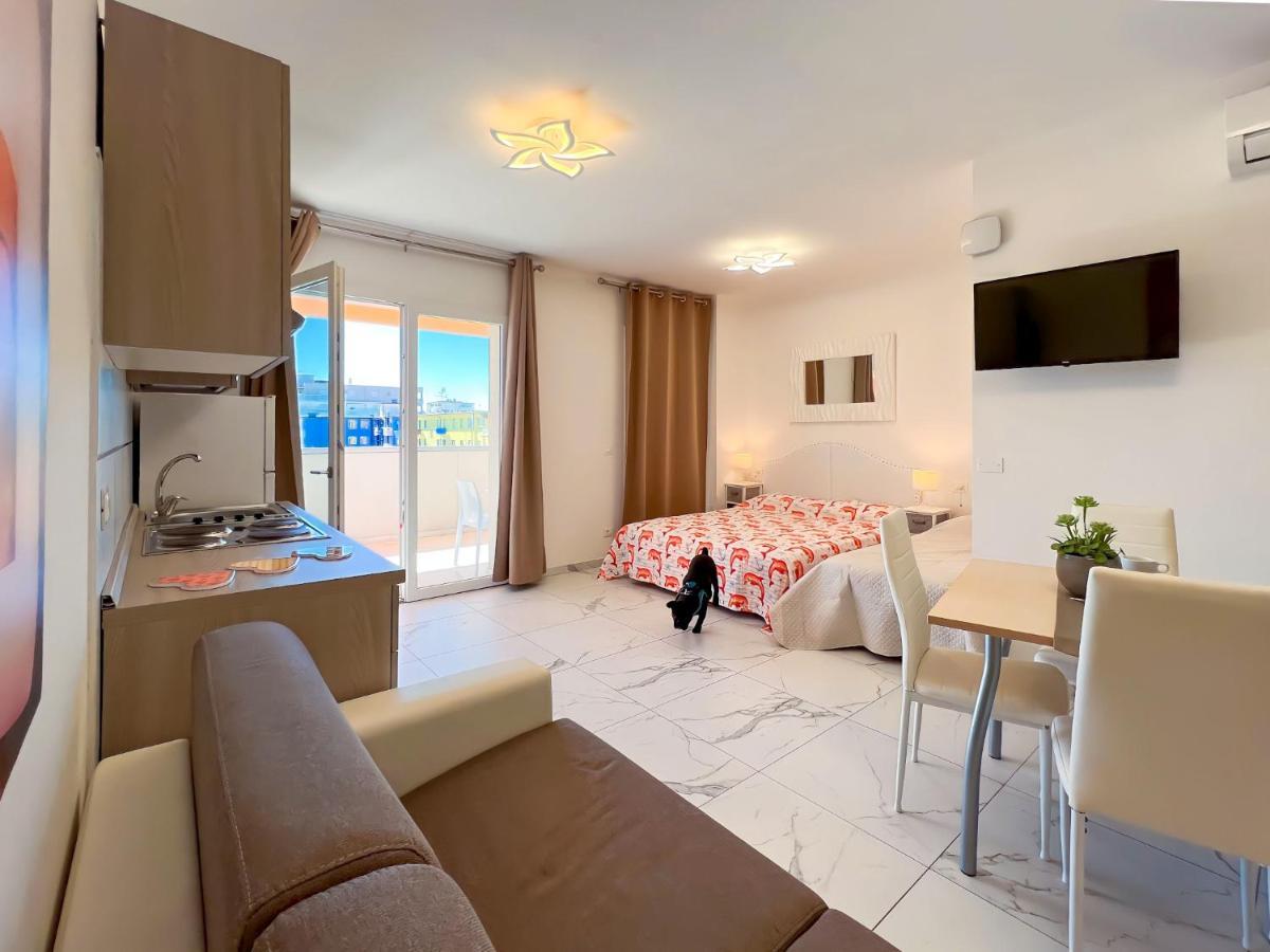 Zeus Appartement Bibione Buitenkant foto