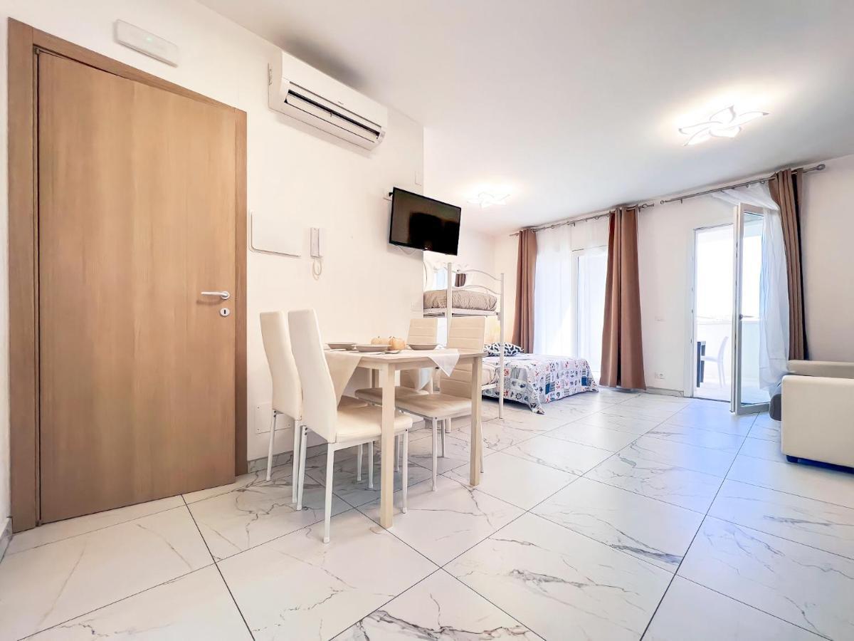Zeus Appartement Bibione Buitenkant foto